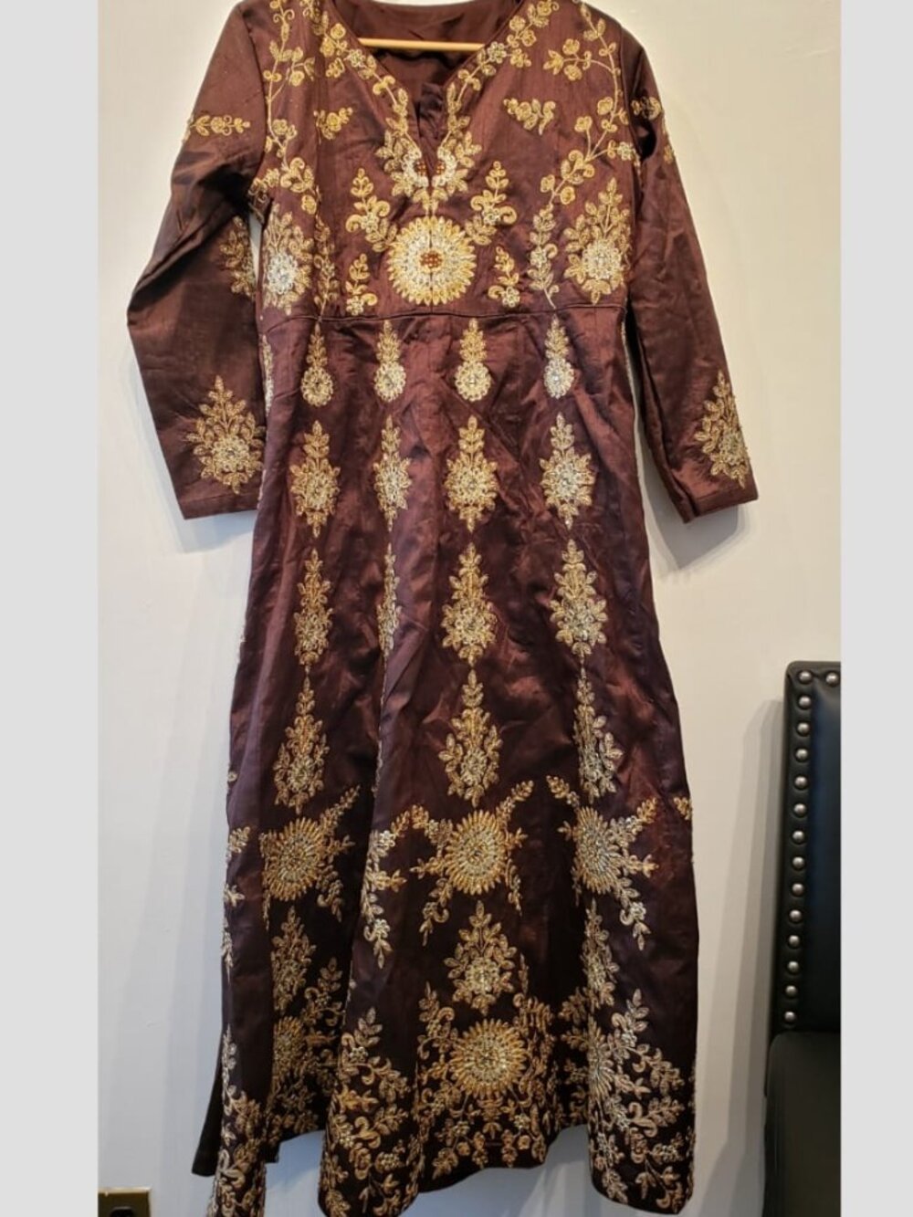 Long Sleeve Brown and Gold Silk Indian Suit Size 44